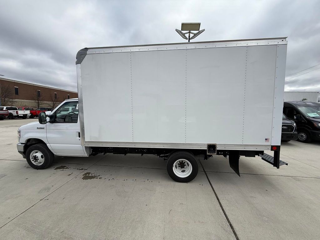 New 2025 Ford E-350 - photo 11