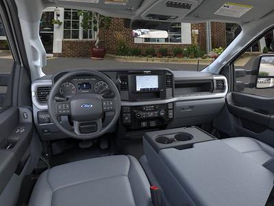New 2025 Ford F-450 - photo 1