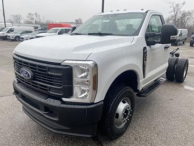 2026 Ford F-350 Regular Cab DRW 4WD Cab Chassis for sale #T33766 - photo 1