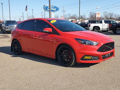 Used 2017 Ford Focus - photo 1