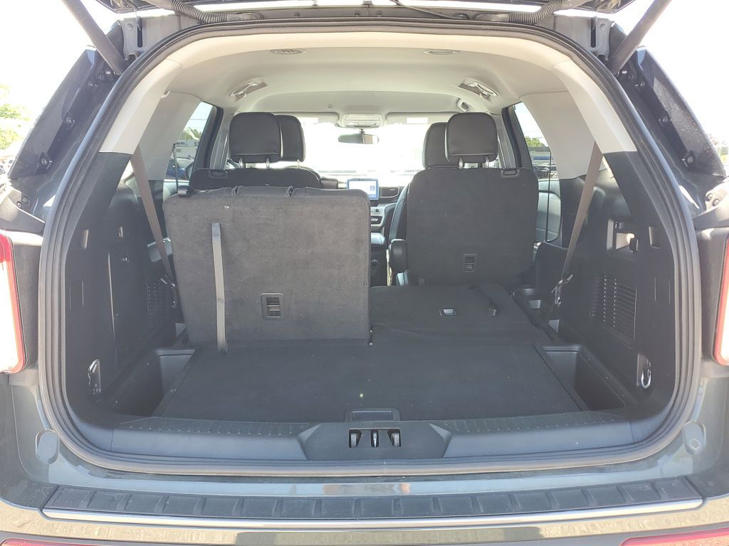 Used 2024 Ford Explorer - photo 11