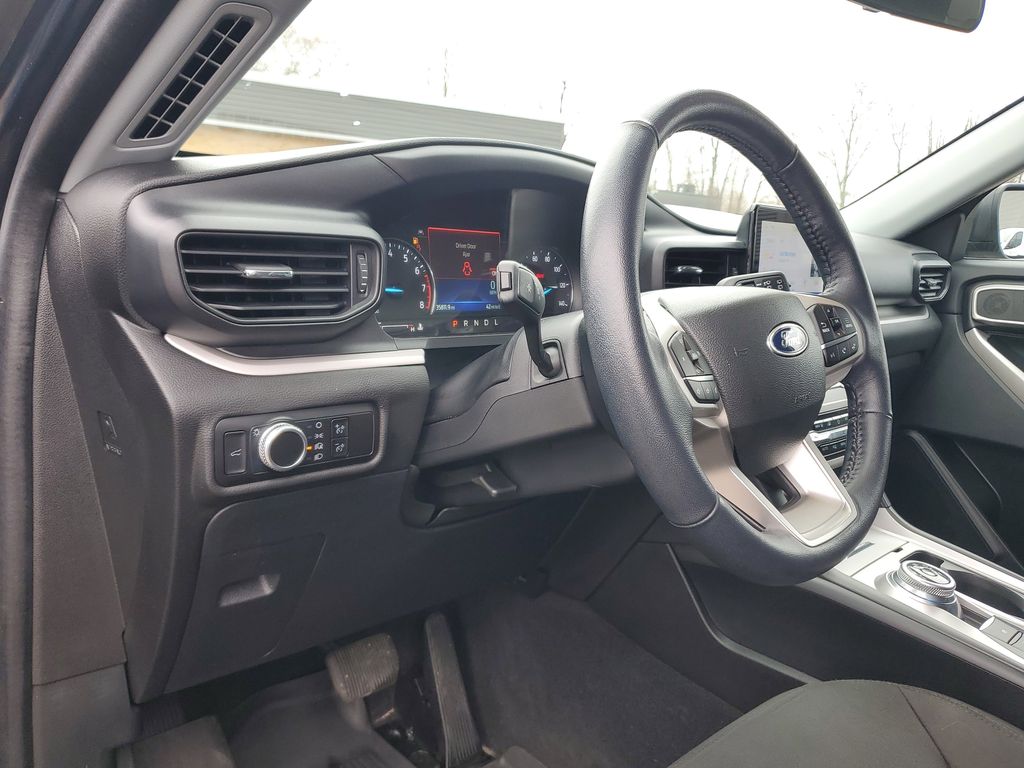 Used 2023 Ford Explorer - photo 19