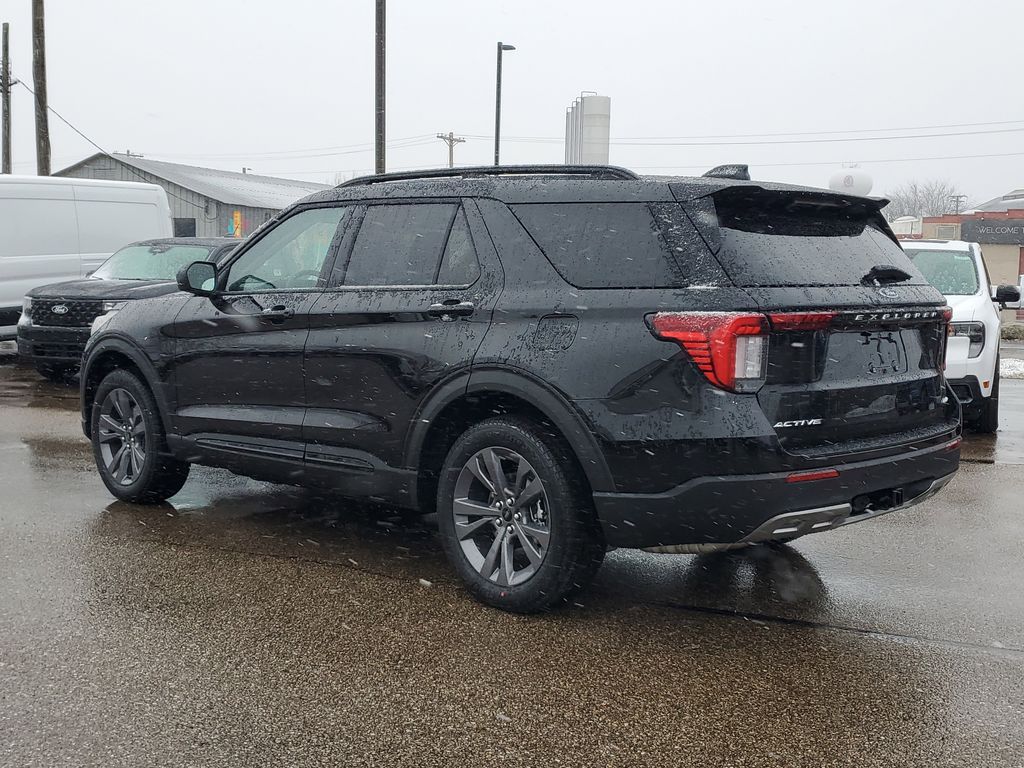 New 2026 Ford Explorer - photo 2