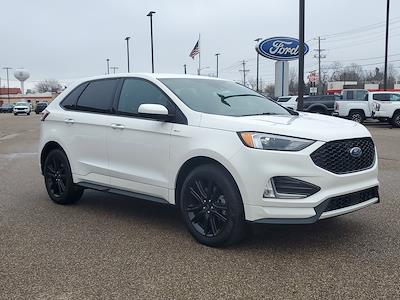Used 2024 Ford Edge - photo 1