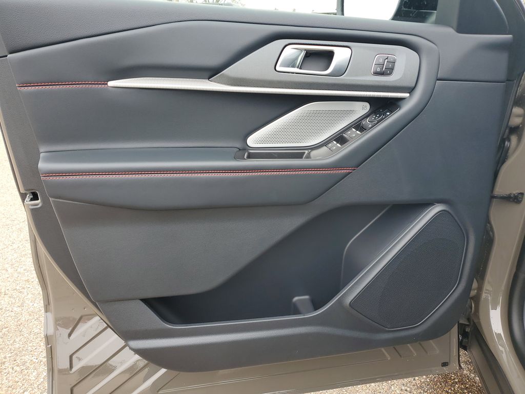 New 2026 Ford Explorer - photo 14