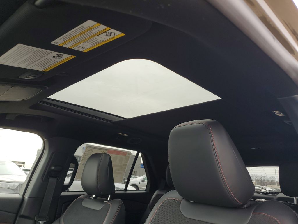 New 2026 Ford Explorer - photo 18
