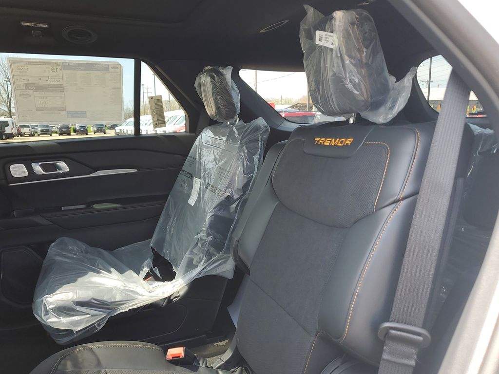 New 2026 Ford Explorer - photo 11