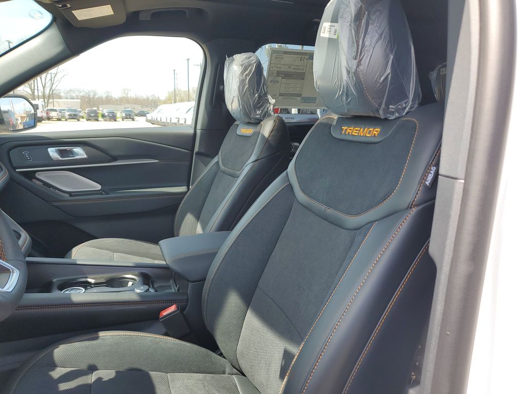 New 2026 Ford Explorer - photo 18