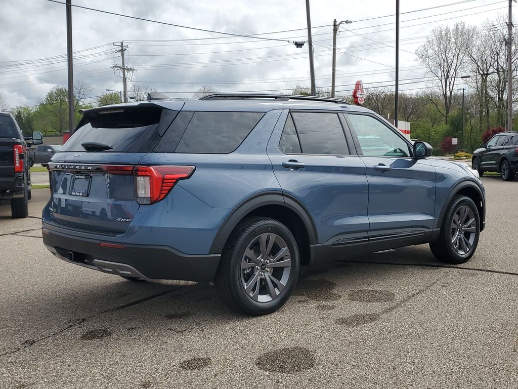 New 2026 Ford Explorer - photo 2