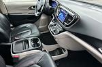 Used 2017 Chrysler Pacifica Touring L Minivan for sale #HR544204PC - photo 17
