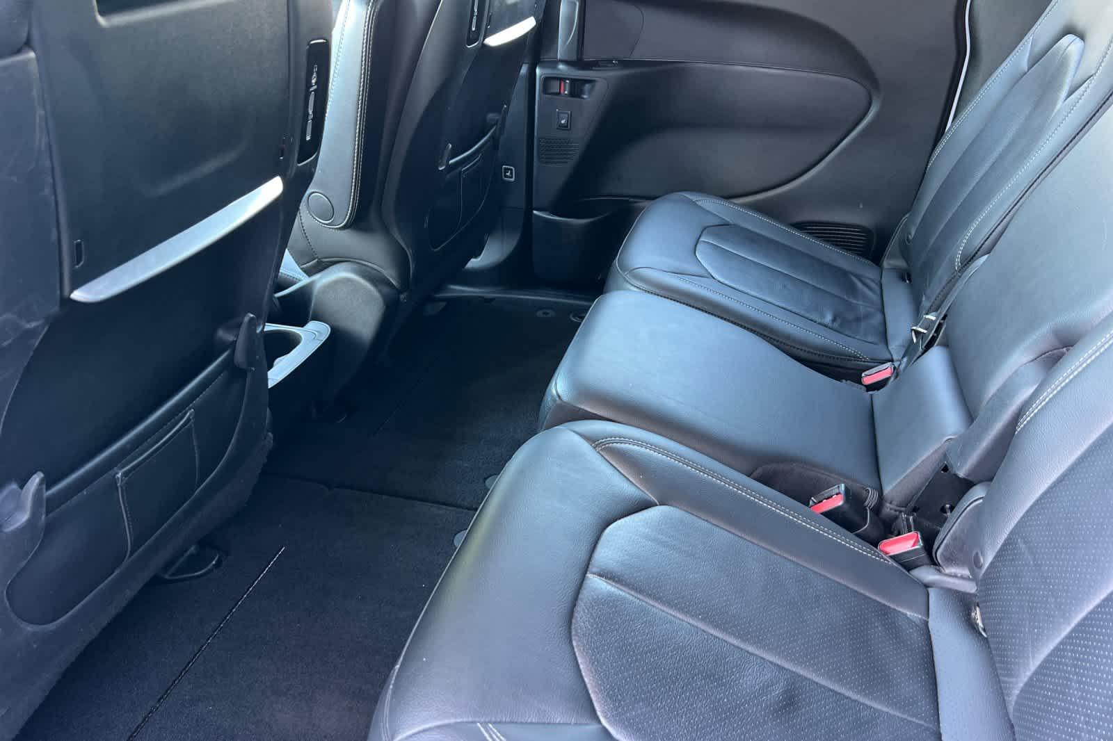Used 2020 Chrysler Pacifica - photo 8