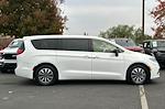 Used 2024 Chrysler Pacifica Select Minivan for sale #RR177927PRC - photo 9