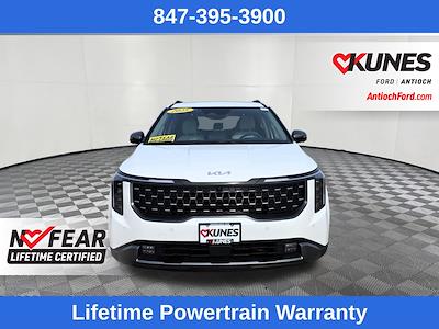 Used 2025 Kia Carnival - photo 1