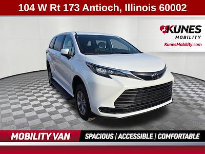 2026 Toyota Sienna FWD Minivan for sale #04M1023 - photo 1
