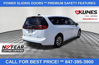 2023 Chrysler Pacifica FWD Minivan for sale #04P1693 - photo 2