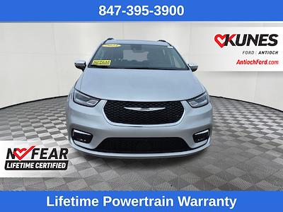 Used 2023 Chrysler Pacifica - photo 1