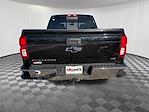 2018 Chevrolet Silverado 1500 Crew Cab 4x4, Pickup for sale #04X628A - photo 3