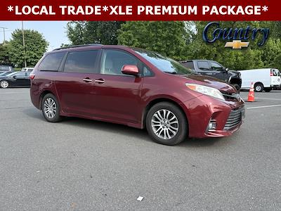 2019 Toyota Sienna 4x2 Minivan for sale #45737B - photo 1