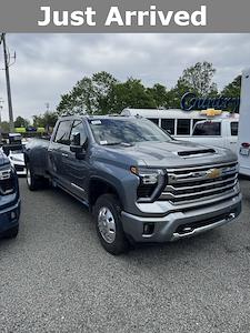 2025 Chevrolet Silverado 3500 Crew Cab 4x4 Pickup for sale #50164 - photo 1