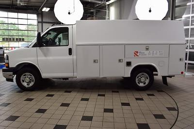 New 2025 Chevrolet Express 3500 - photo 1