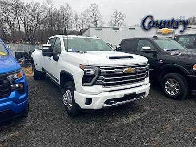 Used 2024 Chevrolet Silverado 3500 - photo 1
