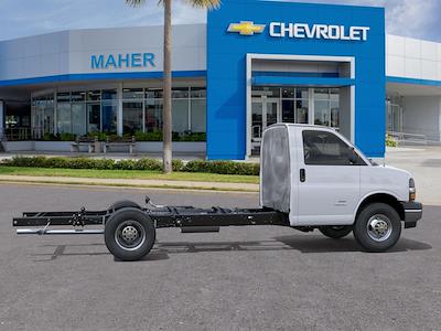 New 2025 Chevrolet Express 3500 - photo 1