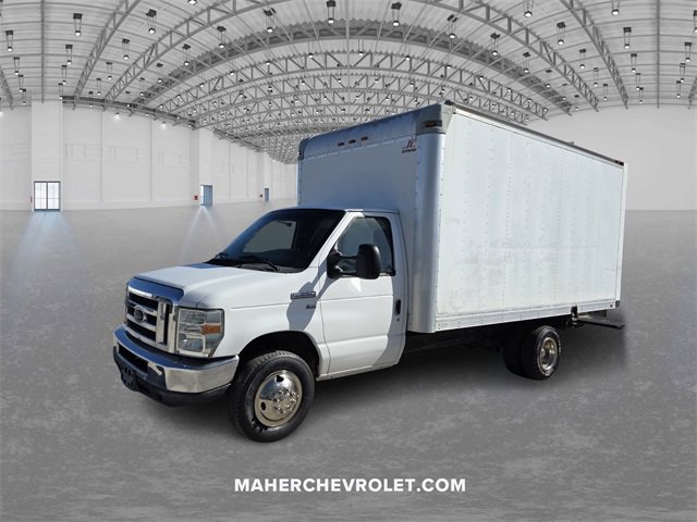 Used 2015 Ford E-350 - photo 5
