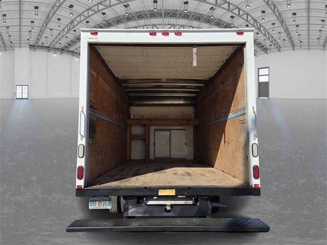 Used 2015 Ford E-350 - photo 6