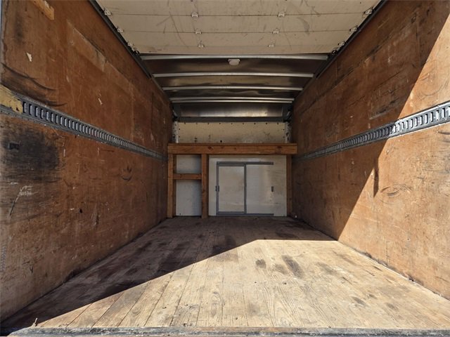 Used 2015 Ford E-350 - photo 7