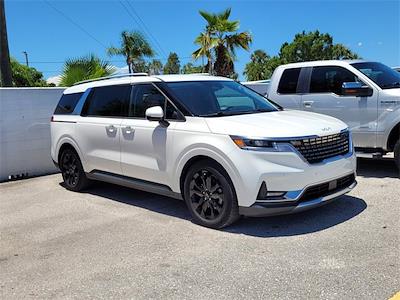 2022 Kia Carnival FWD Minivan for sale #RE8095A - photo 1