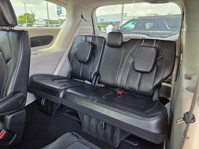 Used 2023 Chrysler Pacifica - photo 15