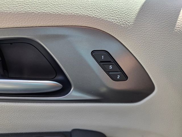 Used 2023 Chrysler Pacifica - photo 21