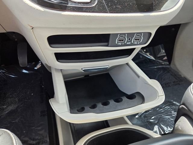 Used 2023 Chrysler Pacifica - photo 28