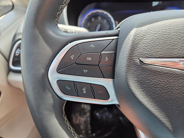 Used 2023 Chrysler Pacifica - photo 31