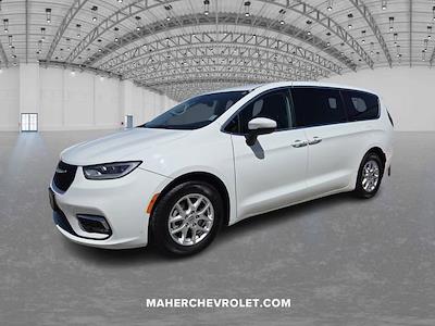 Used 2023 Chrysler Pacifica - photo 1