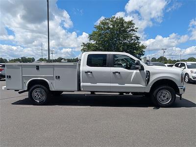 2025 Ford F-350 Crew Cab SRW 4x4 Cab Chassis for sale #H25283 - photo 2