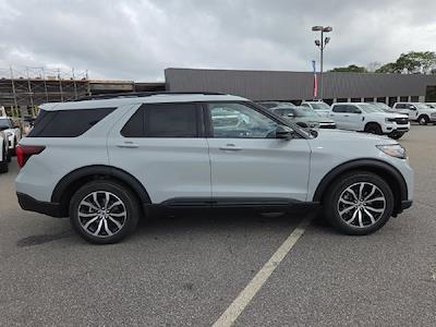 New 2027 Ford Explorer ST-Line for sale #H27064 - photo 2