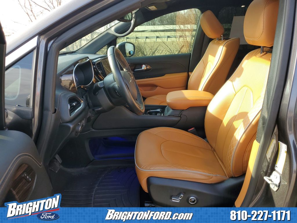 Used 2021 Chrysler Pacifica - photo 12