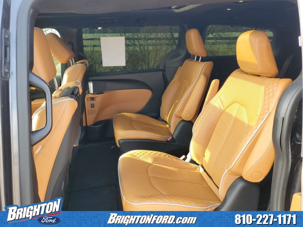 Used 2021 Chrysler Pacifica - photo 15