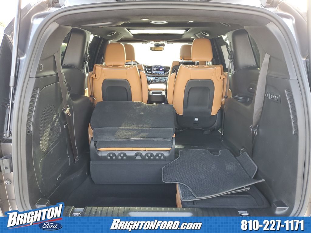 Used 2021 Chrysler Pacifica - photo 9