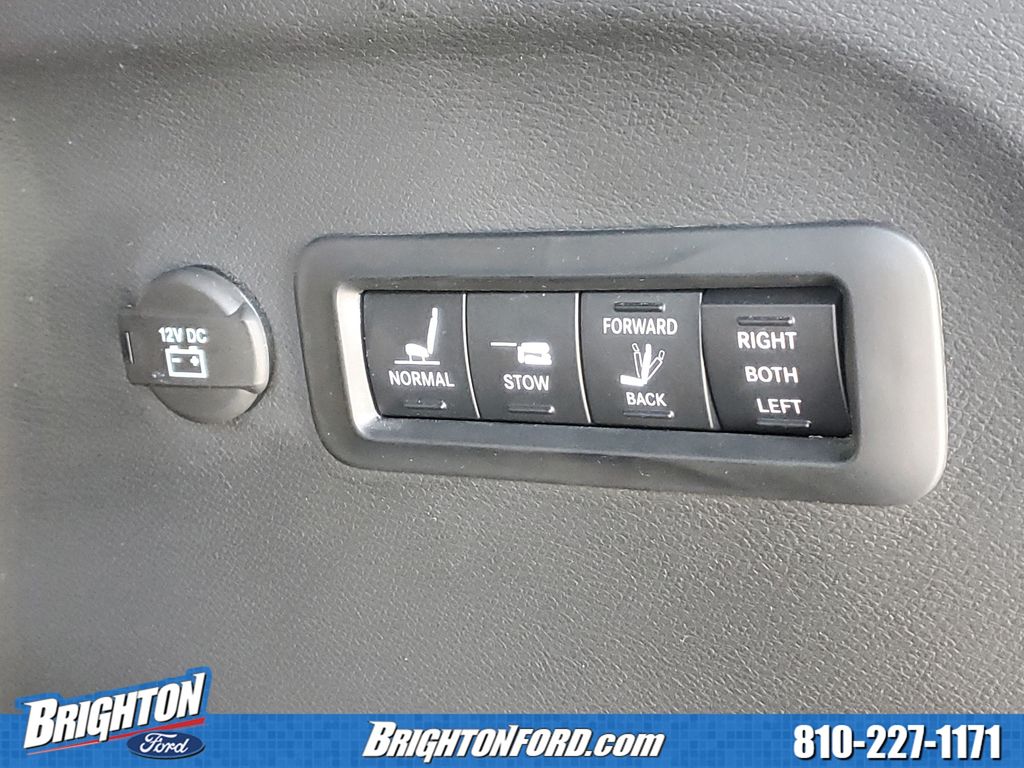 Used 2021 Chrysler Pacifica - photo 10