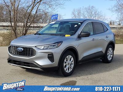 Used 2023 Ford Escape - photo 2