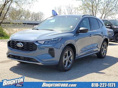 Used 2024 Ford Escape - photo 2