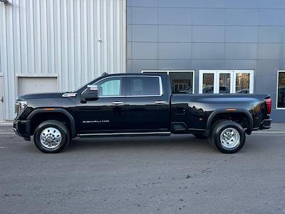 Used 2024 GMC Sierra 3500 - photo 1