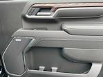 New 2025 GMC Sierra 2500 SLT Crew Cab 4WD Pickup for sale #250406 - photo 25