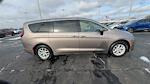 2017 Chrysler Pacifica FWD Minivan for sale #63861 - photo 9