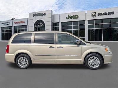 2013 Chrysler Town and Country FWD Minivan for sale #25296 - photo 2