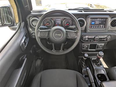 Used 2022 Jeep Gladiator - photo 1