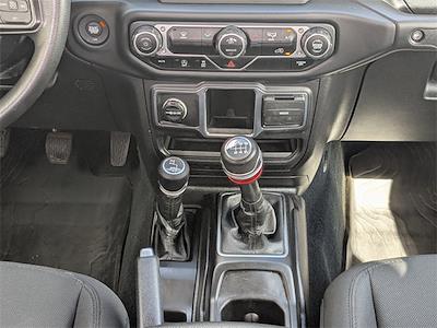 Used 2022 Jeep Gladiator - photo 1