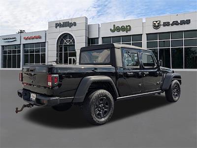 Used 2022 Jeep Gladiator - photo 1